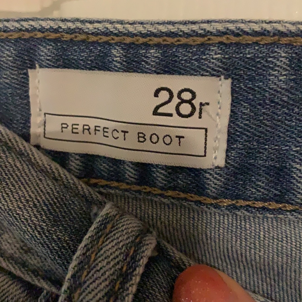 Gap Light Wash Boot Cut Jean - Picture 3 of 5